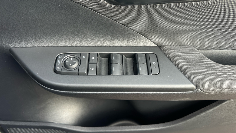 Toyota C-HR 1.8 Hybrid Icon 5dr CVT Hybrid Hatchback